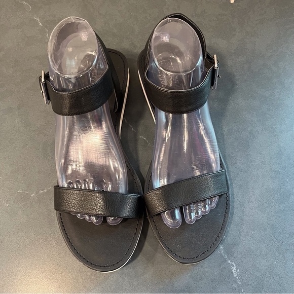 FarylRobin sz 9 Somaria black Ankle Strap Buckle Sandal - Picture 6 of 13